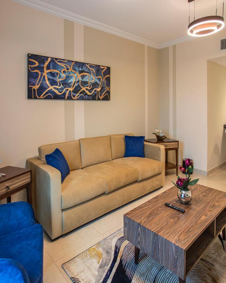 שארג'ה Viola Hotel Apartments מראה חיצוני תמונה